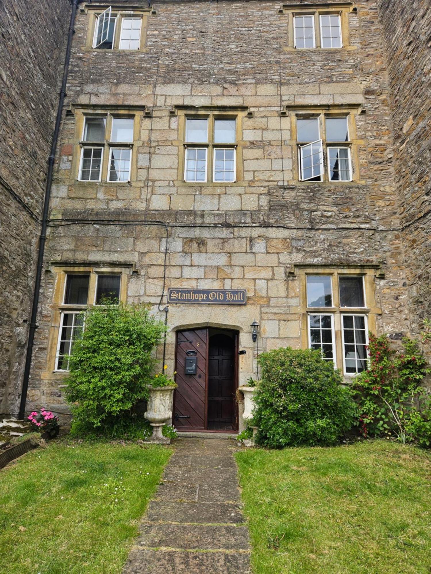 2 Stanhope Hall B&B Bishop Auckland Ngoại thất bức ảnh
